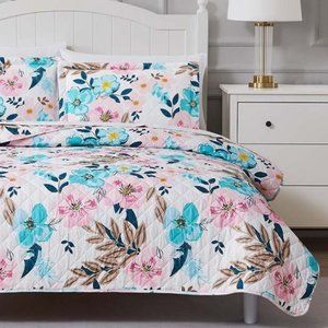 New 3-Piece Pink & Blue Floral Blooms Quilt Bedding Set - QUEEN Size